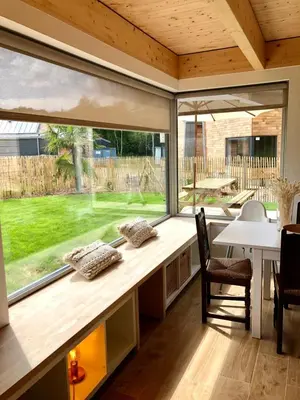 Jardin de l'établissement Les cabines du bout du monde - Cabine Duplex , votre maison de vacances de haut standing à Crozon