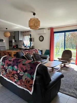 Coin salon dans l'établissement Gîte Milin à Sizun Hébergement Confortable pour 7 pers