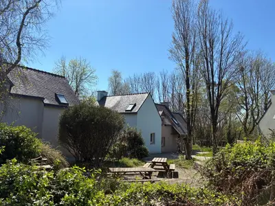 Jardin de l'établissement Gîte Milin à Sizun Hébergement Confortable pour 7 pers
