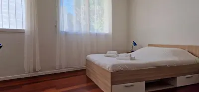 Un ou plusieurs lits dans un hébergement de l'établissement Aerouant - Maison spacieuse pour 8 personnes sur 3 étages Idéal famille amis entreprises