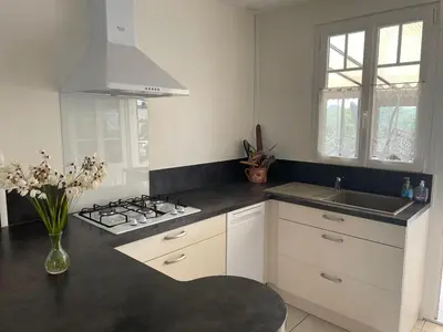 Cuisine ou kitchenette dans l'établissement Villa Honey Moon