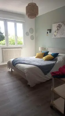 Un ou plusieurs lits dans un hébergement de l'établissement Ti sterennou Maison néo bretonne rénovée proche axe Paris Brest RN12 et tgv