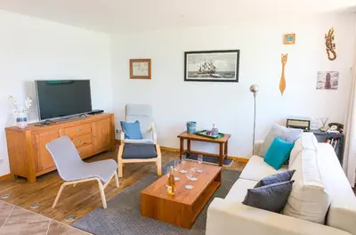 Télévision ou salle de divertissement dans l'établissement Vacances pour 8 aux portes du Guilvinec