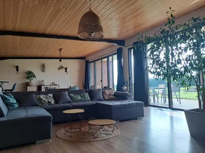 Coin salon dans l'établissement Villa des 3 chênes