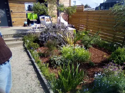 Jardin de l'établissement un îlot de calme