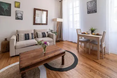 Coin salon dans l'établissement AR VEAJ