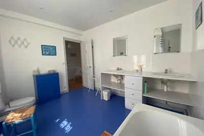Salle de bains dans l'établissement CARANTEC FAMILY HOME WITH GARDEN 6 persons