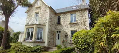 Jardin de l'établissement CARANTEC FAMILY HOME WITH GARDEN 6 persons