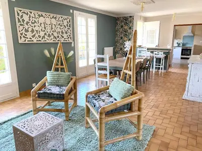 Cuisine ou kitchenette dans l'établissement Maison vue mer à Plouguerneau