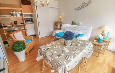 Cuisine ou kitchenette dans l'établissement Batiment Iroise