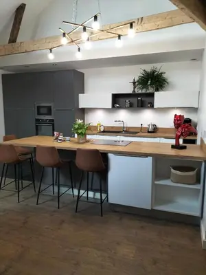 Cuisine ou kitchenette dans l'établissement Love room, L'idyle loft érotique détente