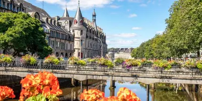 Jardin de l'établissement Quimper: T3 avec vue cathédrale proche gare