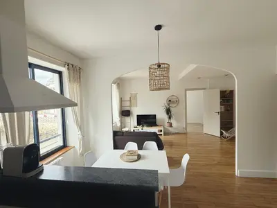 Télévision ou salle de divertissement dans l'établissement Quimper: T3 avec vue cathédrale proche gare