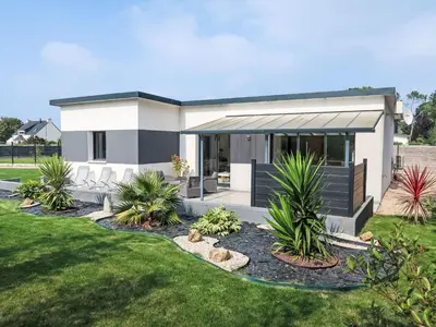 Jardin de l'établissement Holiday Home Palet Breton by Interhome