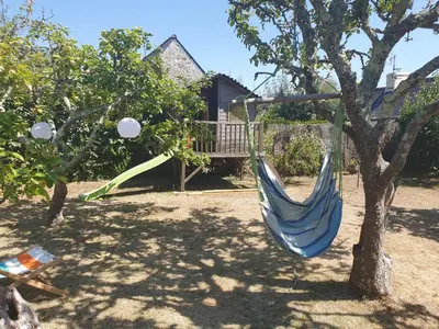 Jardin de l'établissement Maison typique bretonne a 5 min de la plage a pied