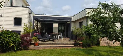 Jardin de l'établissement Maison avec Spa en bord de mer