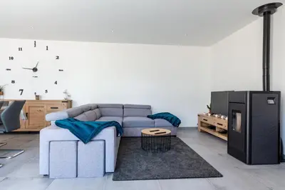 Coin salon dans l'établissement La Villa d'Ezer - Maison contemporaine 4-6 pers