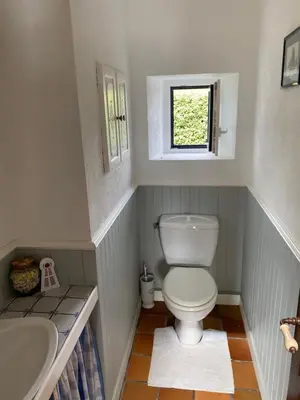 Plan de l'établissement Kerberrien lodge avec connection internet