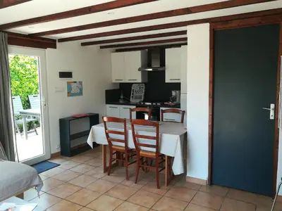 Cuisine ou kitchenette dans l'établissement TY MERVENT, l'océan à 500 m