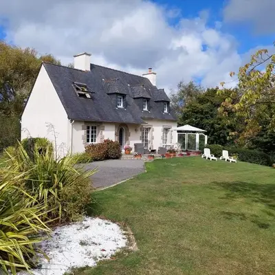 Holiday Home in Brittany near Penze River