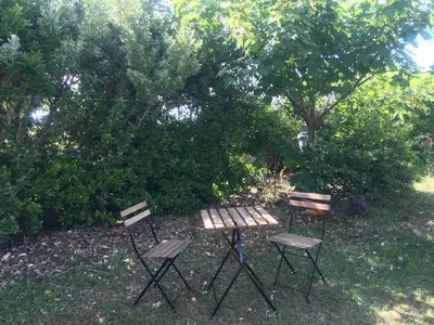 Jardin de l'établissement Le Penty de Kerfissien, Studio de plage 2 étoiles