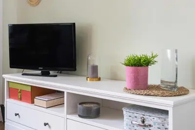 Télévision ou salle de divertissement dans l'établissement Brest : charmant appartement hypercentre