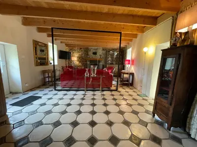 Coin salon dans l'établissement Kael