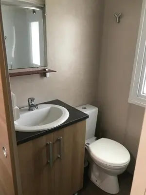 Salle de bains dans l'établissement MH-6 PERS-3 CH-2 SDB-lave vaisselle- WIFI GARANTIE - grande terrasse