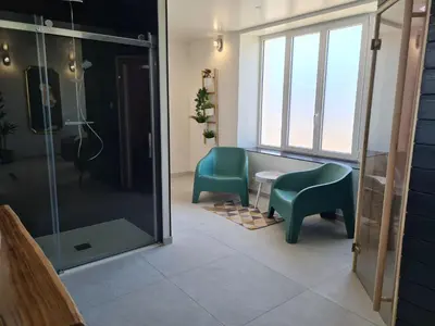 Salle de bains dans l'établissement Les Suites du Dossen