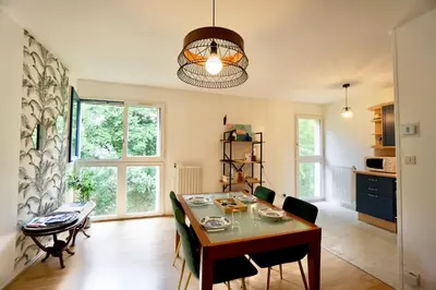 Cuisine ou kitchenette dans l'établissement L'authentique