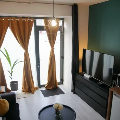 Coin salon dans l'établissement Joli studio dans le centre ville de Brest