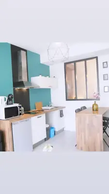 Cuisine ou kitchenette dans l'établissement Joli studio dans le centre ville de Brest