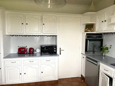 Cuisine ou kitchenette dans l'établissement Mer, belle vue, emplacement parfait, fonctionnel