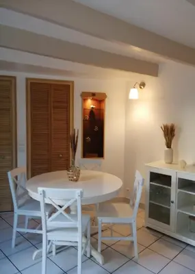 Plan de l'établissement Aux Vieilles Murailles • Charmante maison & cour