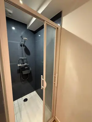 Salle de bains dans l'établissement Appartements meublés Brest Gay Lussac