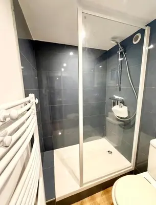Salle de bains dans l'établissement Appartements meublés Brest Gay Lussac