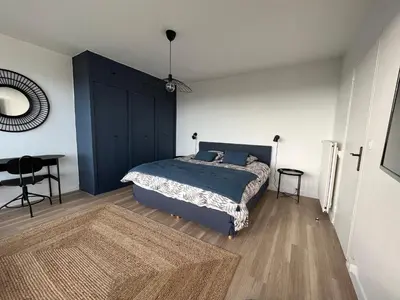 Un ou plusieurs lits dans un hébergement de l'établissement Nouveau! Appartement vue mer 180° et place parking