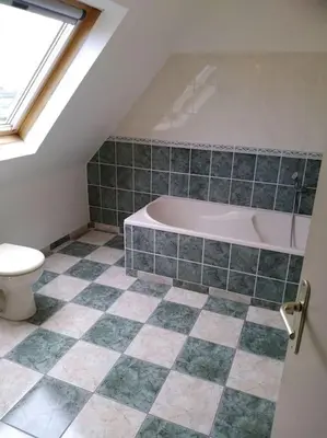 Salle de bains dans l'établissement Maison de vacances proche des plages et du GR34