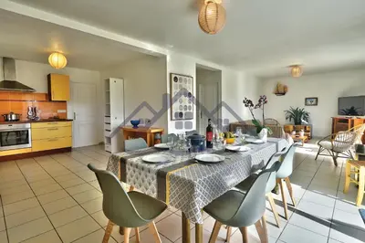 Cuisine ou kitchenette dans l'établissement LocaLise - M12 - La petite Ty Marjan - Maison familiale avec jardin - A quelques pas des plages et du centre - Animaux admis - Wifi inclus - Draps inclus