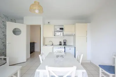 Cuisine ou kitchenette dans l'établissement Trez Hir