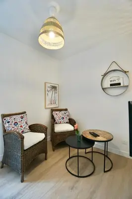 Coin salon dans l'établissement L'abris côtier