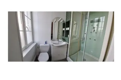Salle de bains dans l'établissement The Place to B & B
