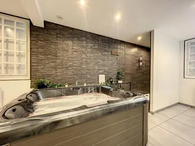 Salle de bains dans l'établissement Dream Loft jacuzzi - sauna