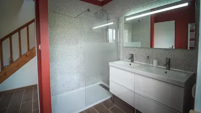 Salle de bains dans l'établissement TY HOLEN