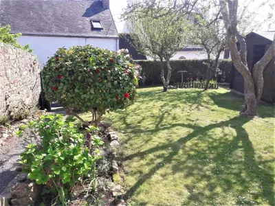 Jardin de l'établissement Pont L'Abbé, maison avec jardin pour 4