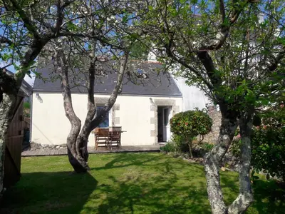 Jardin de l'établissement Pont L'Abbé, maison avec jardin pour 4
