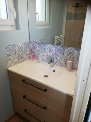 Salle de bains dans l'établissement Jolie petite maison indépendante de plain-pied