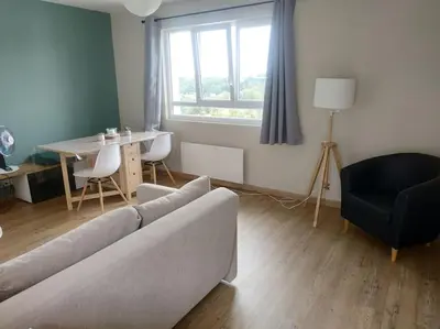 Coin salon dans l'établissement Jolie petite maison indépendante de plain-pied