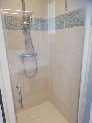 Salle de bains dans l'établissement Jolie petite maison indépendante de plain-pied