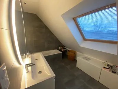 Salle de bains dans l'établissement Chambre chez Marjorie